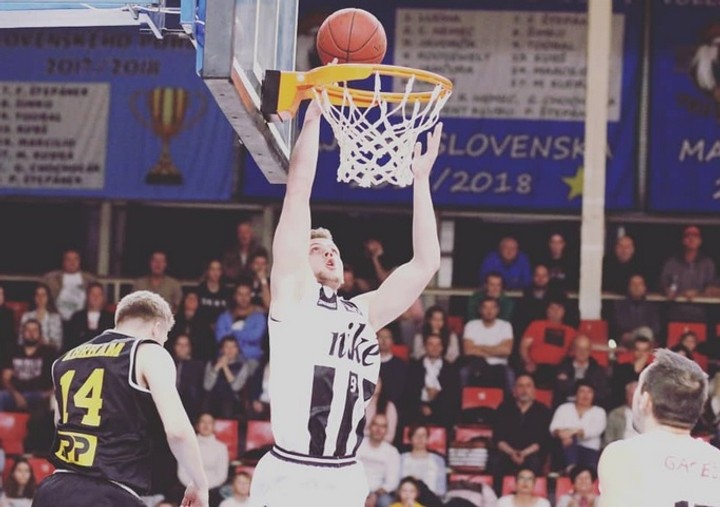 Štartuje Final Four! Všetky zápasy LIVE na HUSTE.tv!